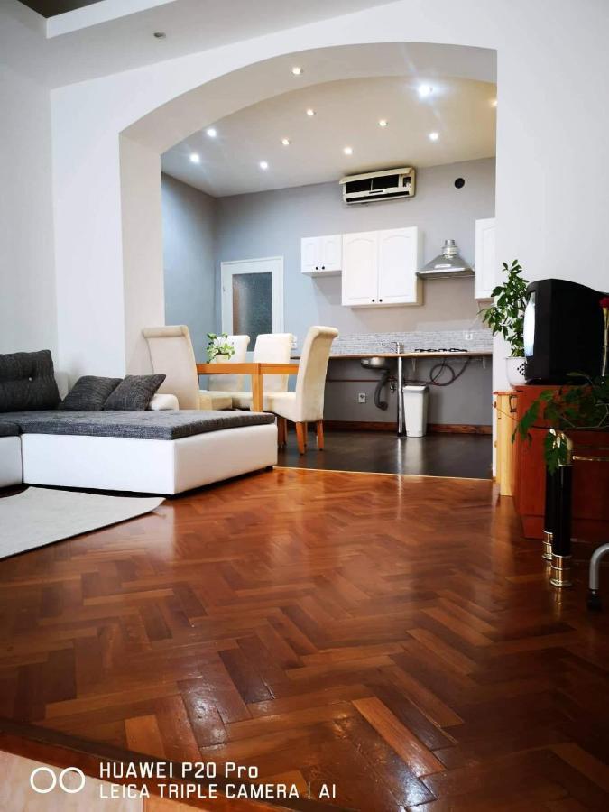 Patrik Apartman Секешфехервар Экстерьер фото